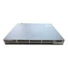 Catalyst 3850 32-port SFP+ transceiver, 1 network module slot, support for up to 10 G SFP+, 715 W power supply.