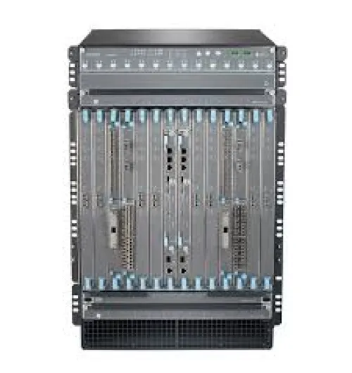 SRX5800 base model includes chassis, midplane, SRX5K-RE-1800X4, 2xSRX5K-SCBE, 2xDC HC PEM, 2X HC fan tray, Supported by Junos 12.1X47-D15 onwards