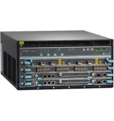 Base EX9204 system configuration: 4-slot chassis with passive midplane and 1x fan tray, 1x EX9200-RE2 routing engine, 1x switch fabric-2 module, 2x 2520W AC PSUs, and all necessary blank panels Base EX9204 system configuration: 4-slot chassis with passive midplane and 1x fan tray, 1x EX9200-RE2 routing engine, 1x switch fabric-2 module, 2x 2520W AC PSUs, and all necessary blank panels