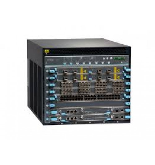 Base EX9208 system configuration: 8-slot chassis with passive midplane and 1x fan tray, 1x EX9200-RE2 routing engine, 1x EX9200-SF3modules, 3x 2520W AC PSUs